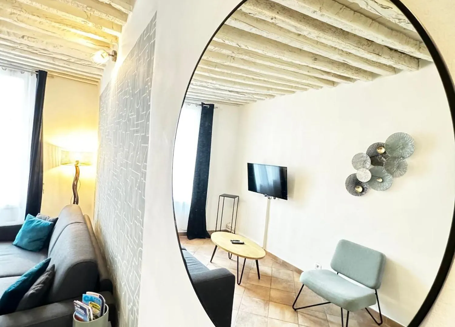 Loge De L'Opera A 200 M Du Palais Des Papes Daire Avinyon Fransa